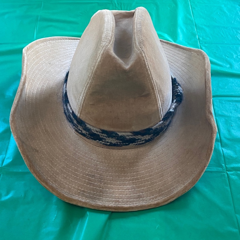 Stetson Beige Cowboy Hat with Patterned Band